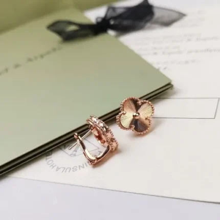 [Van Cleef Arpels]CLOVER MEDIUM STUD EARRINGS