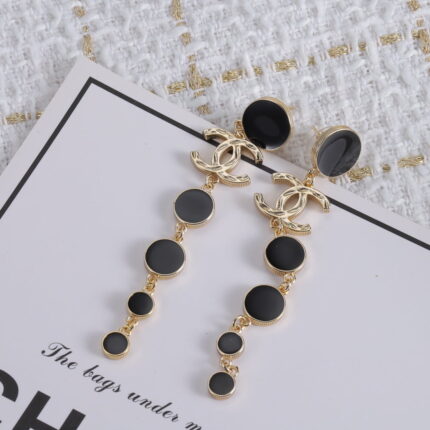 Chanel long earring
